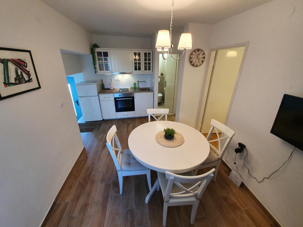 Apartmán Rustic House Diklo 20m From The Sea Zadar